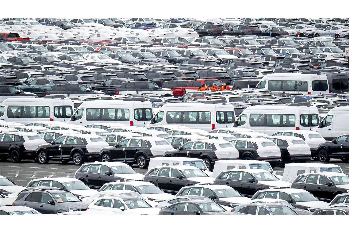 EU-Kommission überprüft Verbrenner-Aus früher als geplant Die EU-Kommission hat einen Aktionsplan für die Autoindustrie präsentiert. (Archivbild)