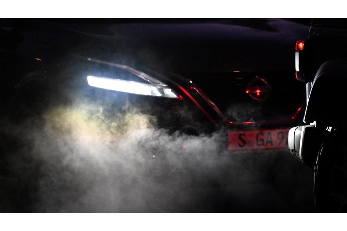 Die EU-Kommission will eine Rücknahme des sogenannten Verbrenner-Aus vorschlagen. (Archivbild)