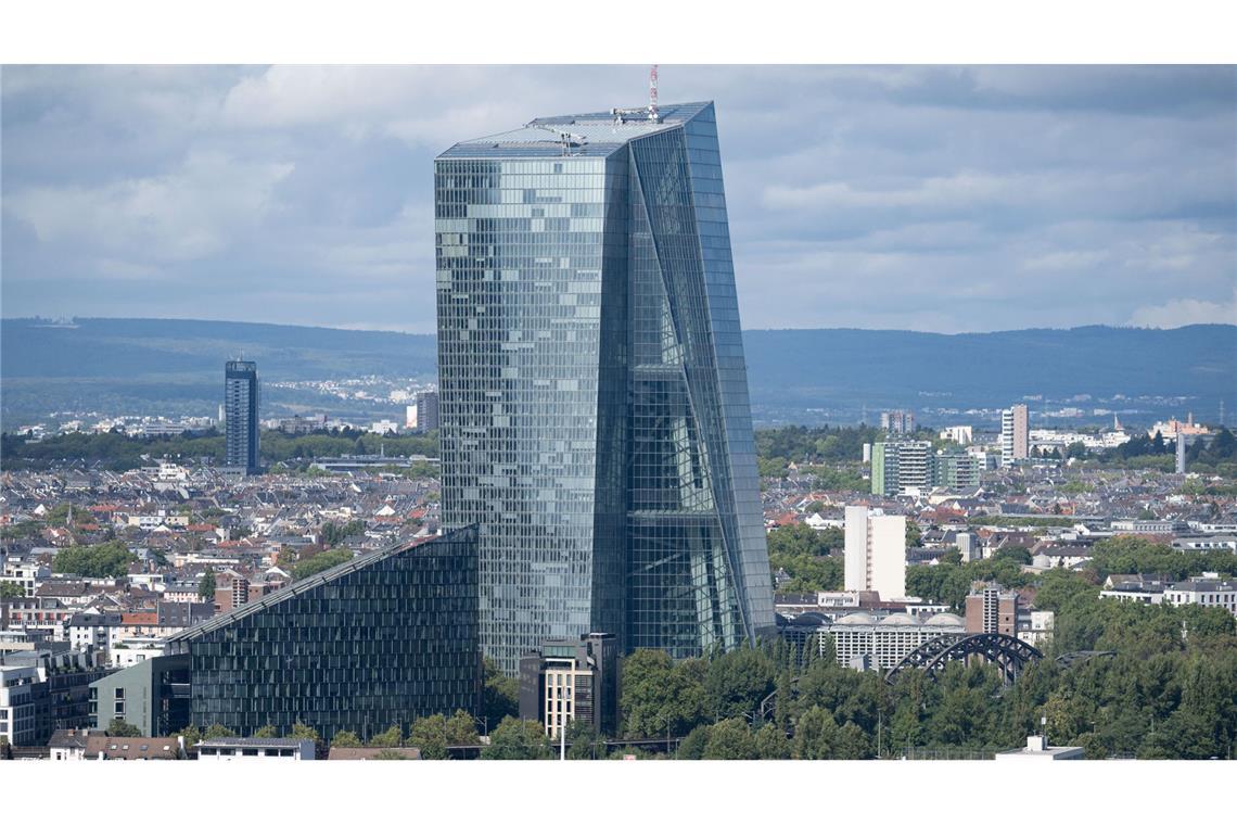 EZB senkt Leitzinsen zum sechsten Mal seit Sommer Die Europäische Zentralbank (EZB) in Frankfurt am Main.