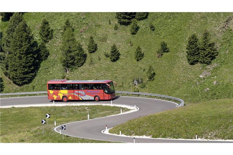 Die Fahrt über das Joch soll für Auswärtige künftig nur noch mit Bussen möglich sein.