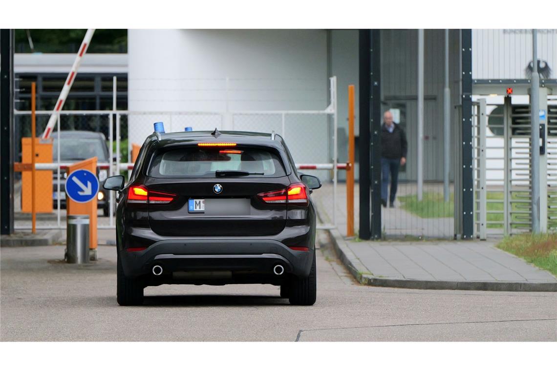 Die Festgenommenen wurden aus München zum Bundesgerichtshof nach Karlsruhe gebracht.