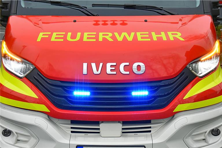 Die Feuerwehr hat den jungen Mann gerettet. Symbolbild: Tobias Sellmaier