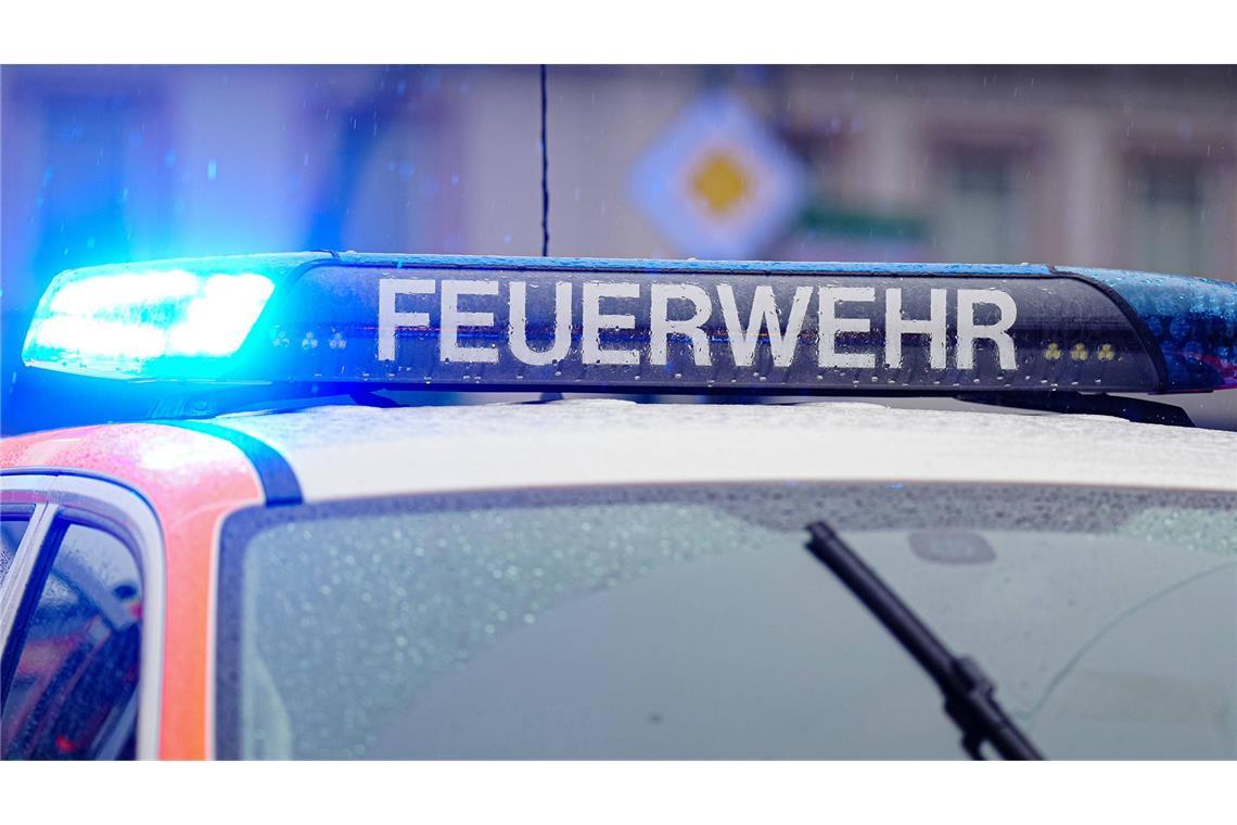 Mann wird bei Brand in Schnapsbrennerei verletzt Die Feuerwehr ist im Kreis Heilbronn zu einem Brand in einer stillgelegten Schnapsbrennerei ausgerückt (Symbolfoto).
