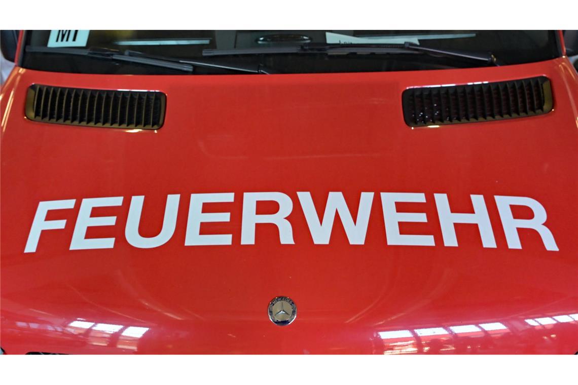 Die Feuerwehr löschte den Brand. (Symbolbild)