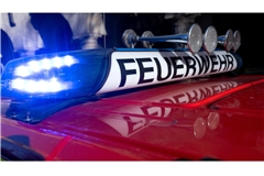 Die Feuerwehr löschte den Brand. (Symbolbild)