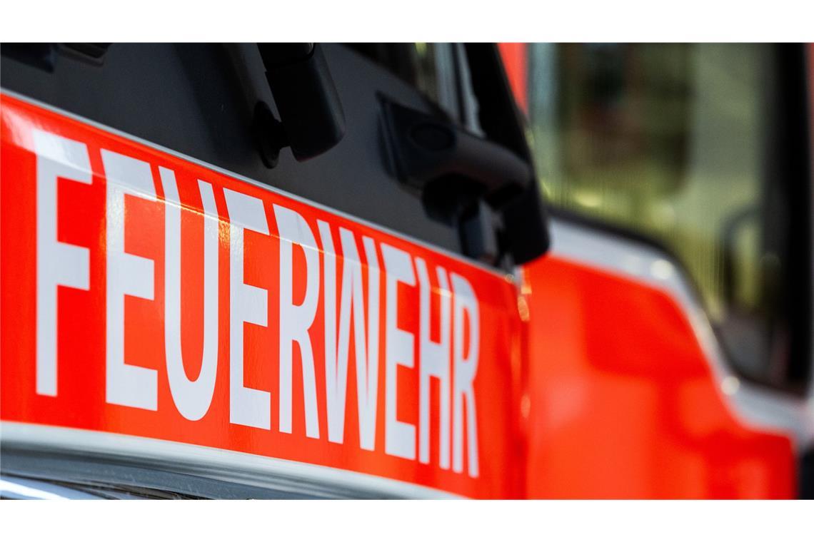 Feuerwehr rettet verirrten Pizzaboten Die Feuerwehr musste das Auto eines Pizzaboten in Garmisch-Patenkirchen befreien. (Symbolbild)