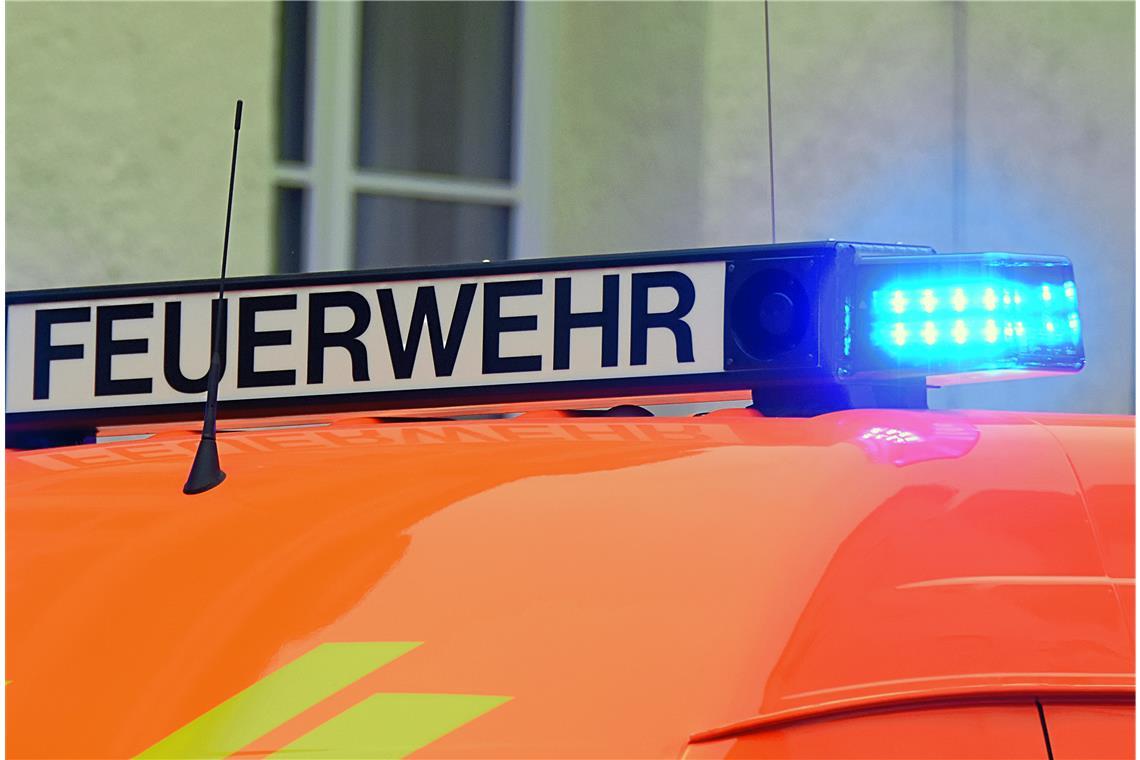 Feuer in der Lagerhalle des Sulzbacher Bauhofs Die Feuerwehr war schnell vor Ort. Symbolfoto: Tobias Sellmaier