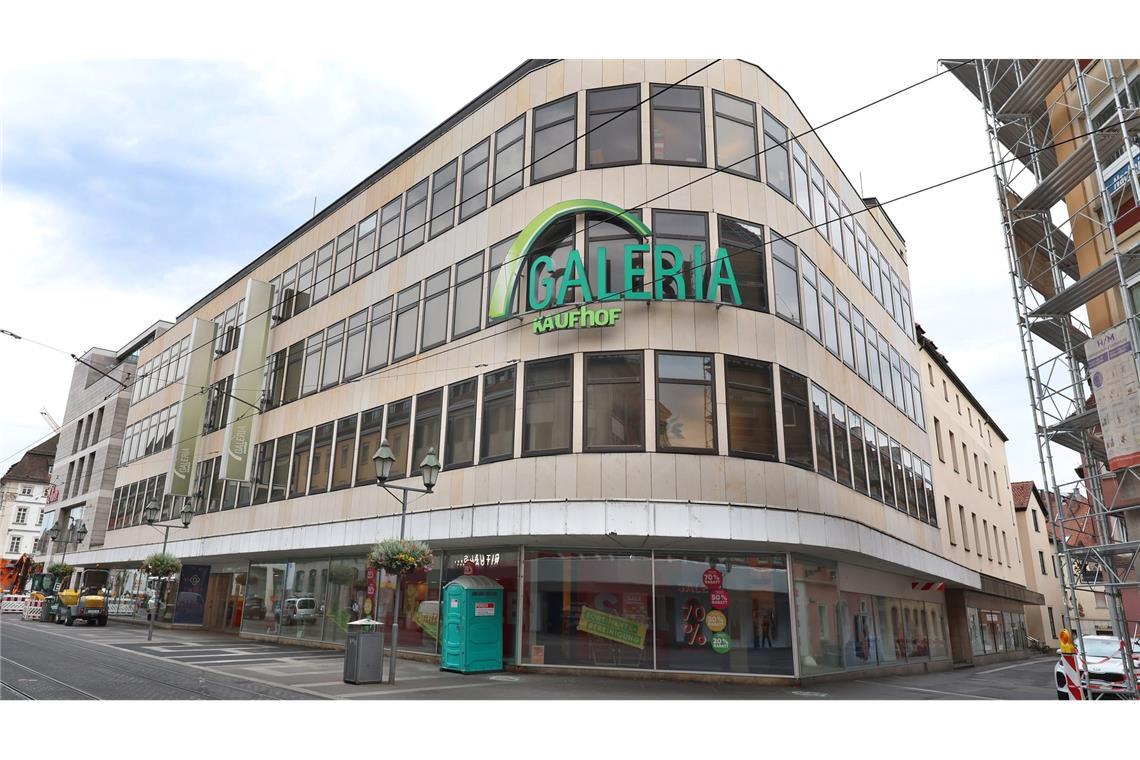 Die Filiale in Würzburg sollte im Zuge der Insolvenz im Jahr 2024 eigentlich geschlossen werden, blieb dann aber doch geöffnet.