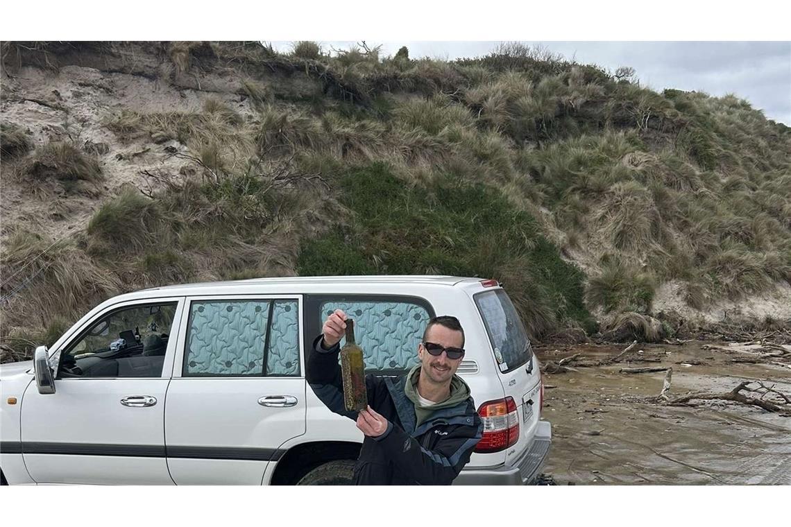 Die Flaschenpost hat etwa 15.000 Kilometer zurückgelegt.
