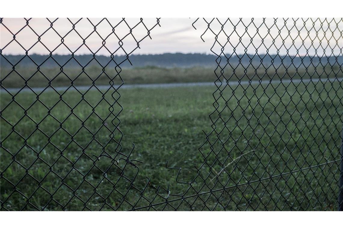 Anklage gegen Klima-Aktivistinnen nach Flughafen-Blockade Die Flughafen-Blockade sorgte für Aufsehen.