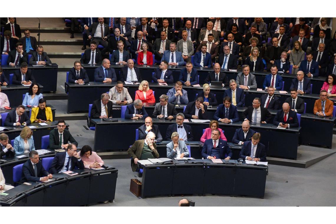 Reutlinger AfD-Abgeordneter Knodel tritt aus Partei aus Die Folgen der Einstufung der AfD durch den Verfassungsschutz als „gesichert rechtsextremistisch“ sind noch nicht absehbar. Ein Abgeordneter im Bundestag zieht für sich Konsequenzen.