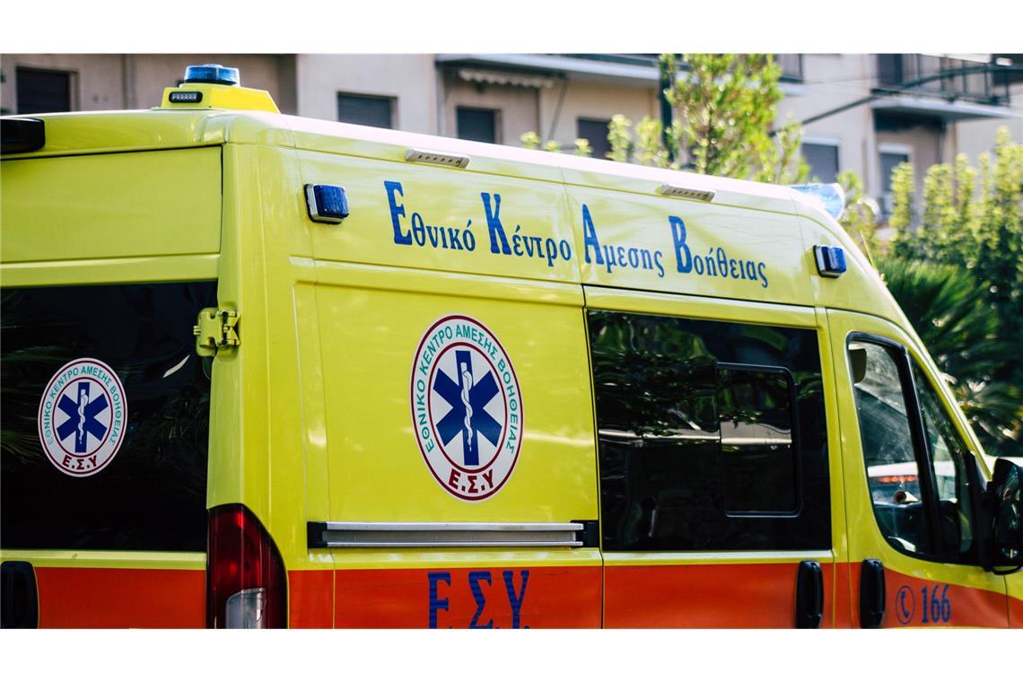 Die Frau starb noch auf dem Weg ins Krankenhaus (Symbolbild).