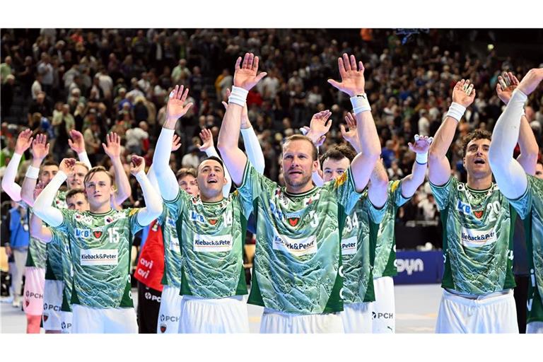 Die Füchse Berlin kämpfen am Sonntag um den Pokaltitel.