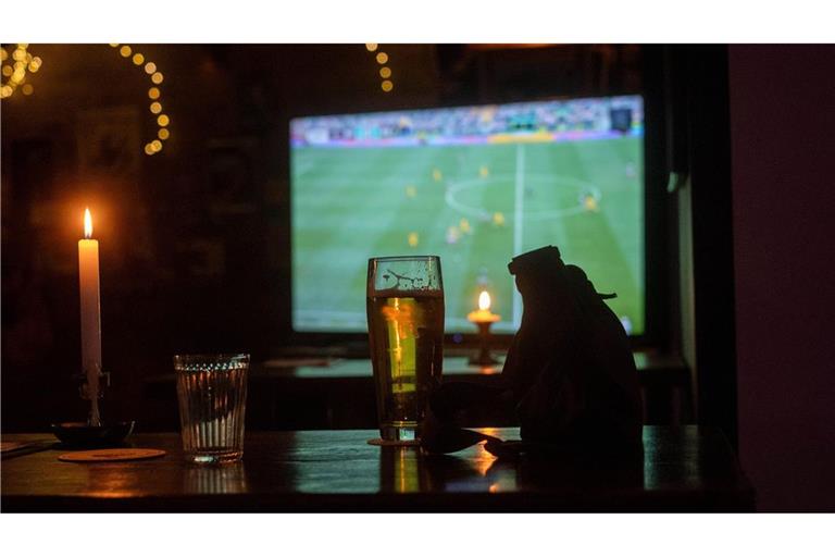 Die Fußballspiele der WM 2026 finden teilweise mitten in der Nacht statt.