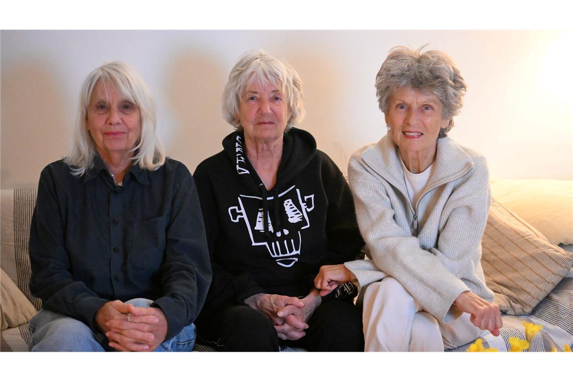 Rainer Langhans zum 85. wunschlos: "Bin ja schon glücklich" Die Gefährtinnen von Rainer Langhans: Gisela Getty, Christa Ritter und Brigitte Streubel (von links nach rechts). (Archivbild)