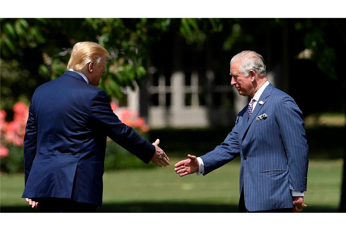 Wird König Charles zur britischen Trump(f)-Karte? Die Geheimwaffe des Premiers? König Charles (r.) soll sich gut mit Trump verstehen. (Archivbild)
