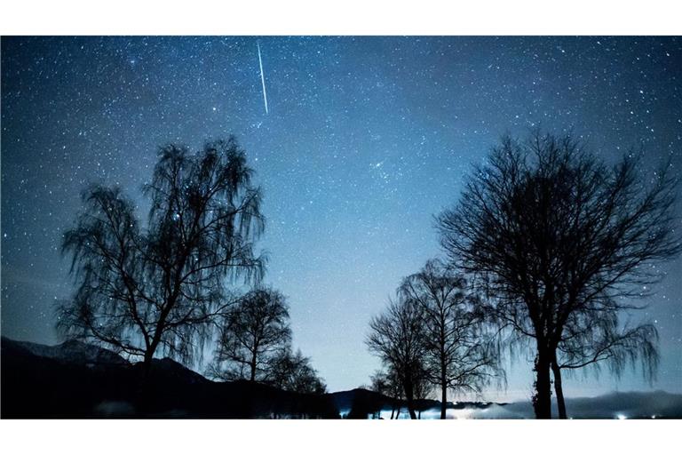 Die Geminiden sind ein reichhaltiger Sternschnuppenstrom in der Vorweihnachtszeit.