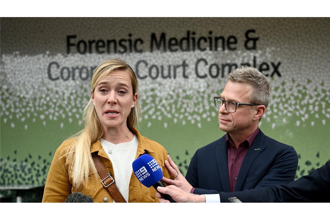 Familie äußert sich in Australien Die Geschwister vor Journalisten.