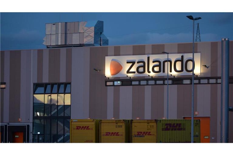 Die Gewerkschaft ruft Beschäftigte zum Warnstreik auf.