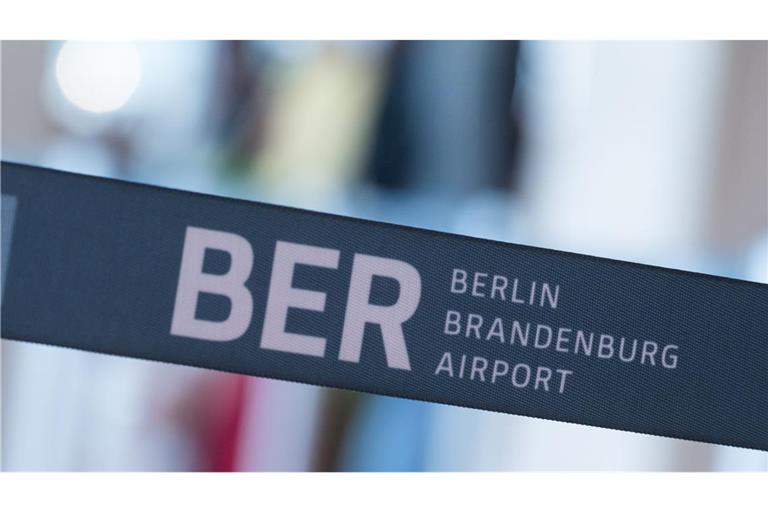 Die Gewerkschaft Verdi hat für den Tag zu einem ganztägigen Warnstreik am BER aufgerufen.