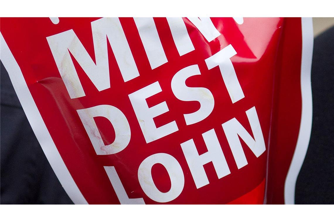Vor der Entscheidung: Kommen 15 Euro Mindestlohn? Die Gewerkschaften trommeln für einen deutlich höheren Mindestlohn.