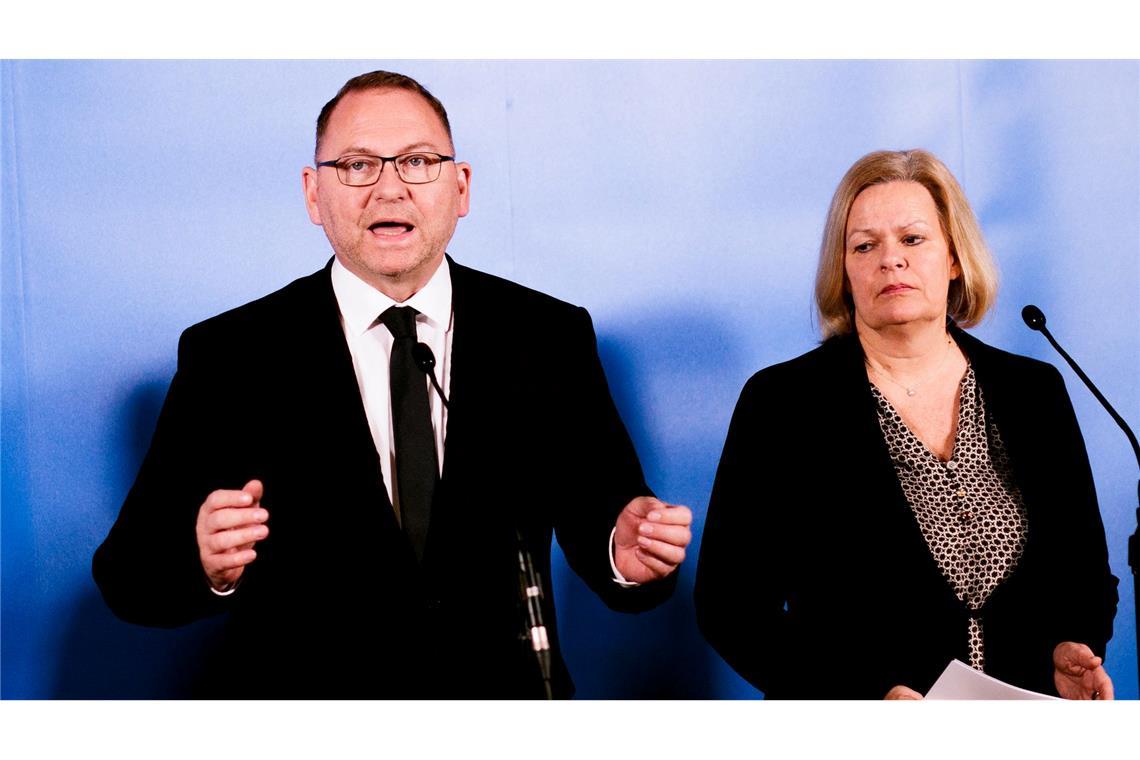 Tarifrunde im öffentlichen Dienst ohne Annäherung Die Gewerkschaften Verdi und dbb verhandeln mit Bund und Kommunen. (Archivbild)