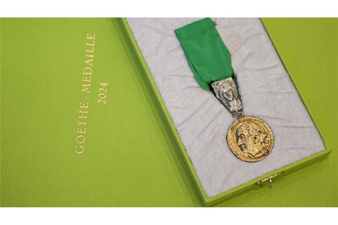 Goethe-Medaille an inhaftierten türkischen Kulturförderer Die Goethe-Medaille wird traditionell am 28. August, dem Geburtstag des Dichters Johann Wolfgang von Goethe (1749-1832), in Weimar verliehen. (Archivbild)