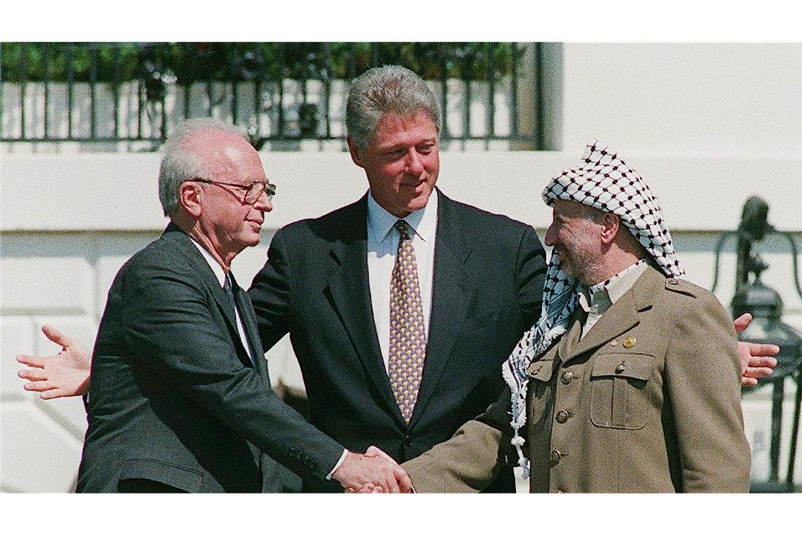 Die großen Hoffnungen auf Frieden zwischen Israel und den Palästinensern sind in den Jahrzehnten seit dem Mord an Israels Regierungschef Izchak Rabin immer tieferem Misstrauen gewichen.