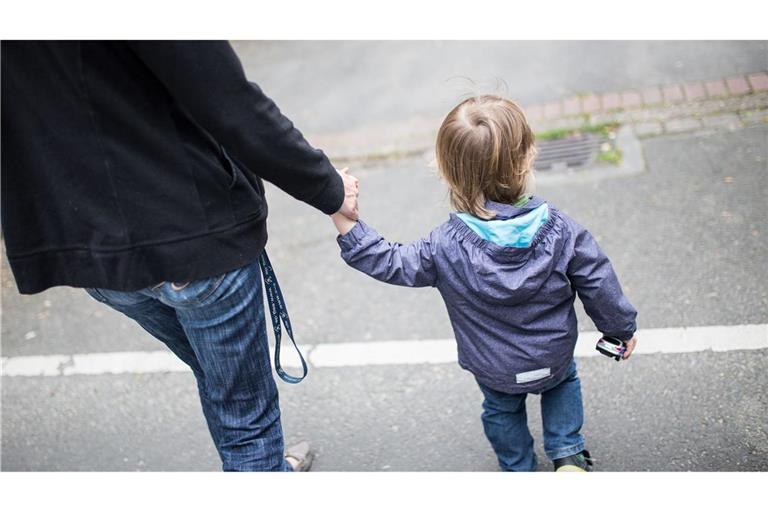 Die Grünen wollen Haushalte mit Kindern von Bürgergeld-Sanktionen ausnehmen. (Illustration)