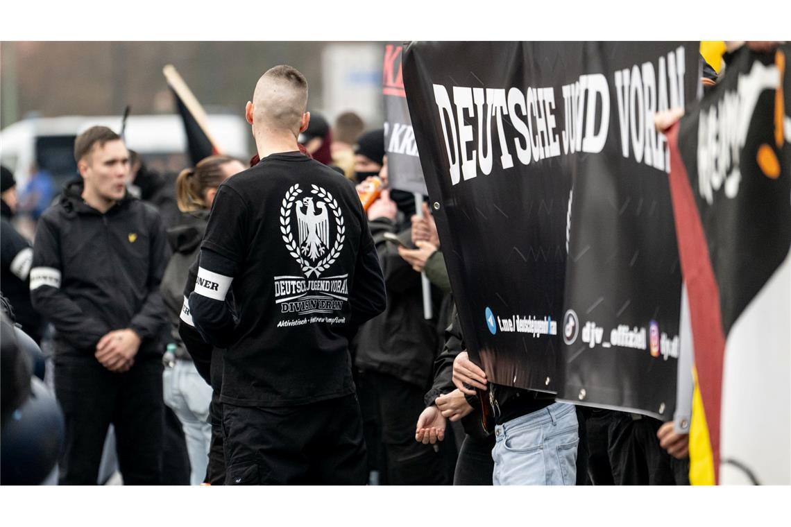 Die Gruppe "Deutsche Jugend Voran" stand im Visier der Ermittler bei Durchsuchungen fast überall bundesweit. (Archivbild)