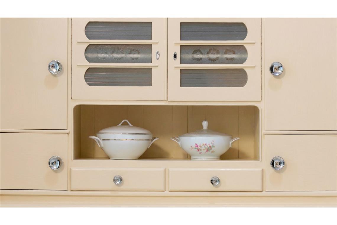 Die gute alte Zeit: Als die Menschen in Deutschland noch alle Tassen im Schrank hatten und die Welt noch nicht aus den Fugen geraten war.