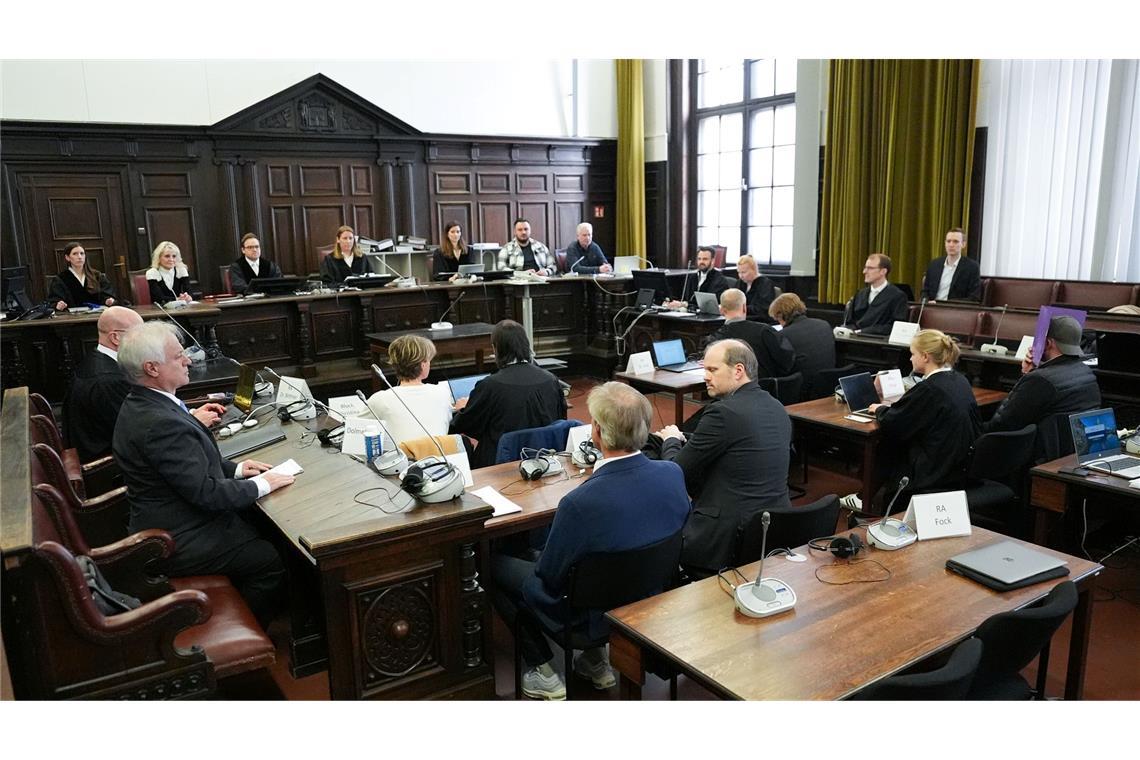 Die Hauptermittlungsführerin der Polizei beantwortete im Gericht Fragen.