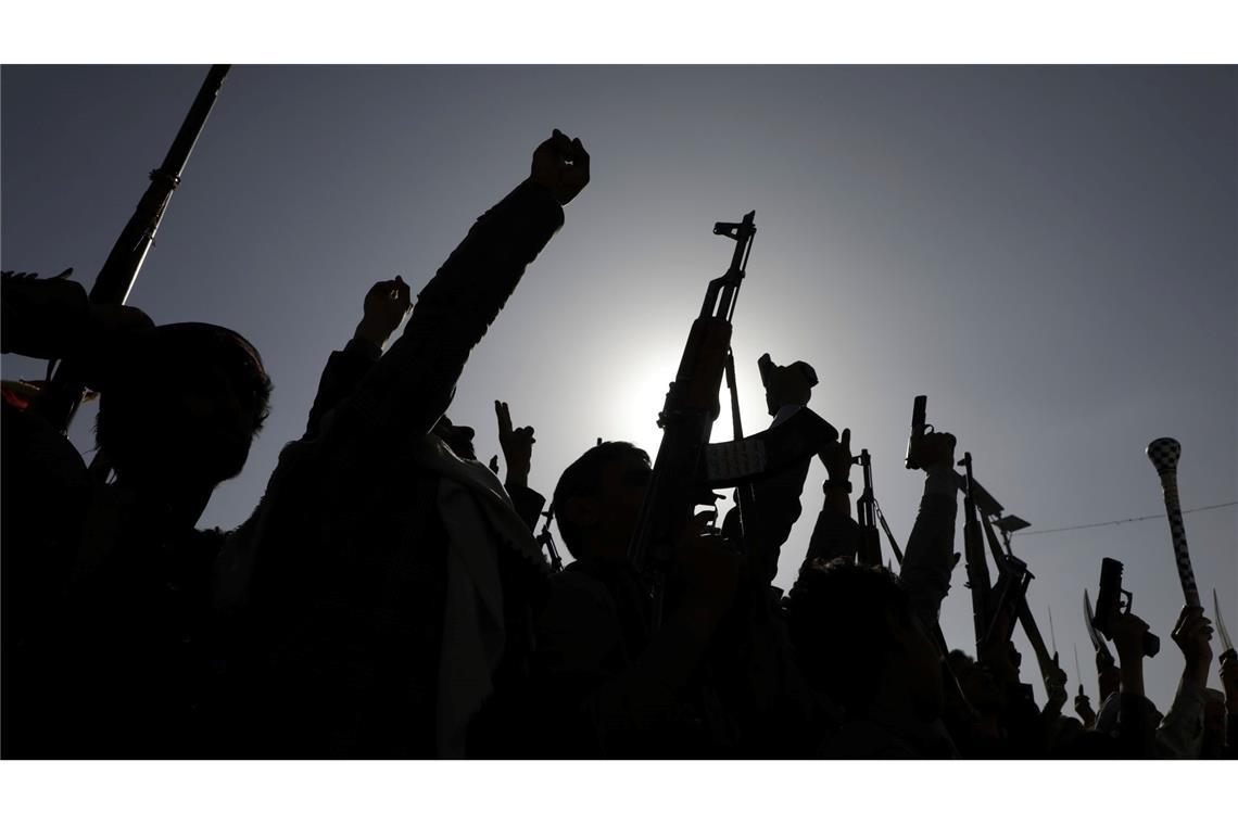 USA setzen Angriffe gegen Huthi im Jemen fort Die Huthi haben Vergeltung für die US-Angriffe angekündigt.