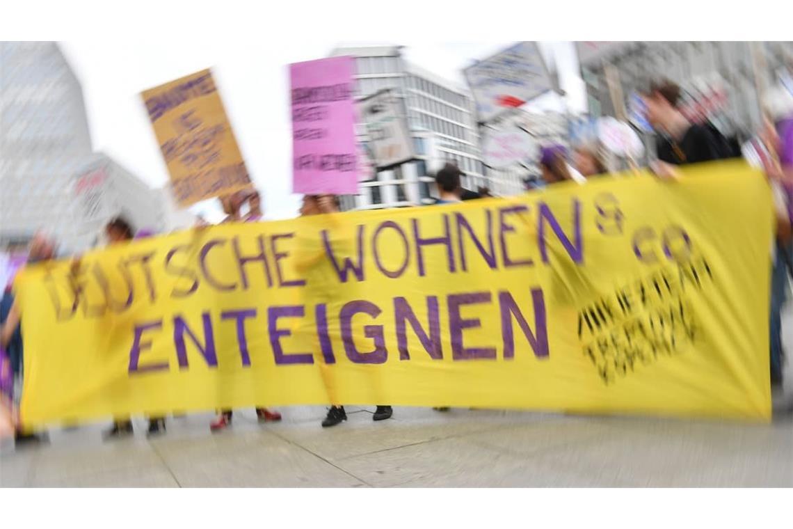 Die Initiative „Deutsche Wohnen & Co. enteignen“ fordert, den Anstieg der Mieten in Berlin zu stoppen. (Archivbild) 
