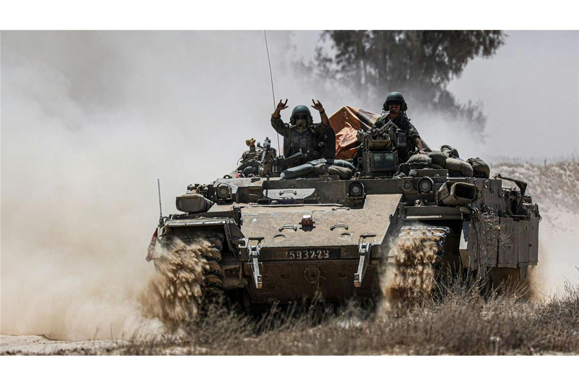 Die israelische Armee hat im Libanon nach eigenen Angaben mehrere militärische Anlagen der Hisbollah-Miliz angegriffen. (Archivbild)