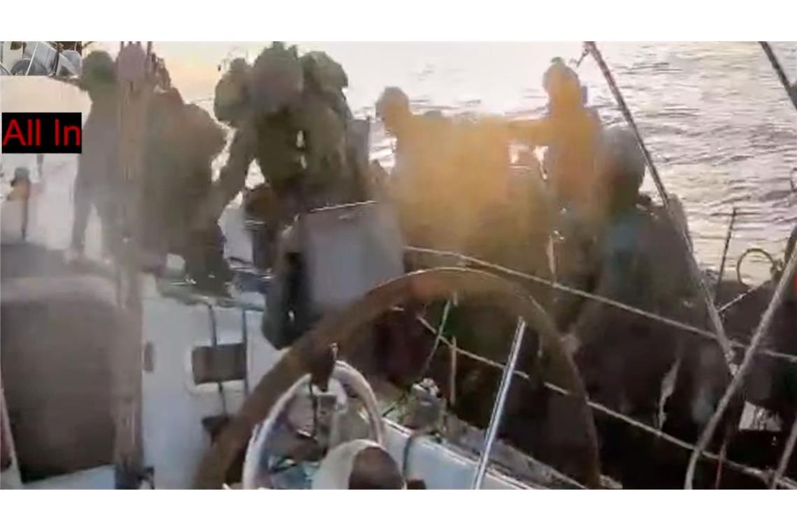 Kein Durchkommen: Israel stoppt Gaza-Hilfsflotte Die israelische Militäraktion gegen die Global Sumud Flotilla aus mehr als 40 privaten Motor- und Segelbooten dauerte die ganze Nacht über bis zum Morgen an.