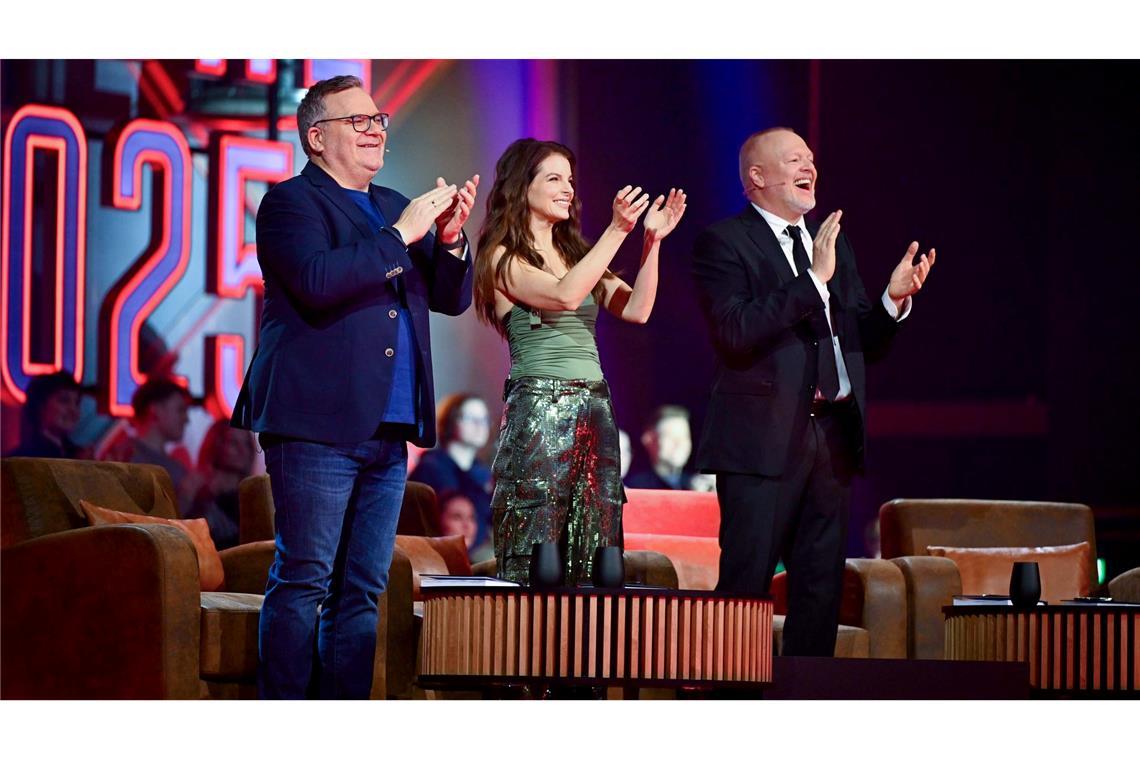 Schickt Stefan Raab bald wilde Mittelalter-Rocker zum ESC? Die Jury um Stefan Raab hat beim ESC-Vorentscheid die ersten Entscheidungen getroffen.