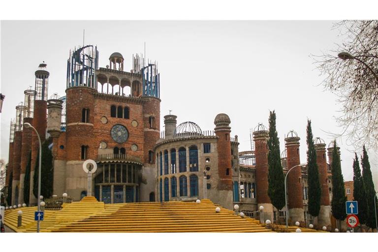 Die „Kathedrale aus Müll“ von Justo Gallego Martinez in Mejorada del Campo vor den Toren Madrids.