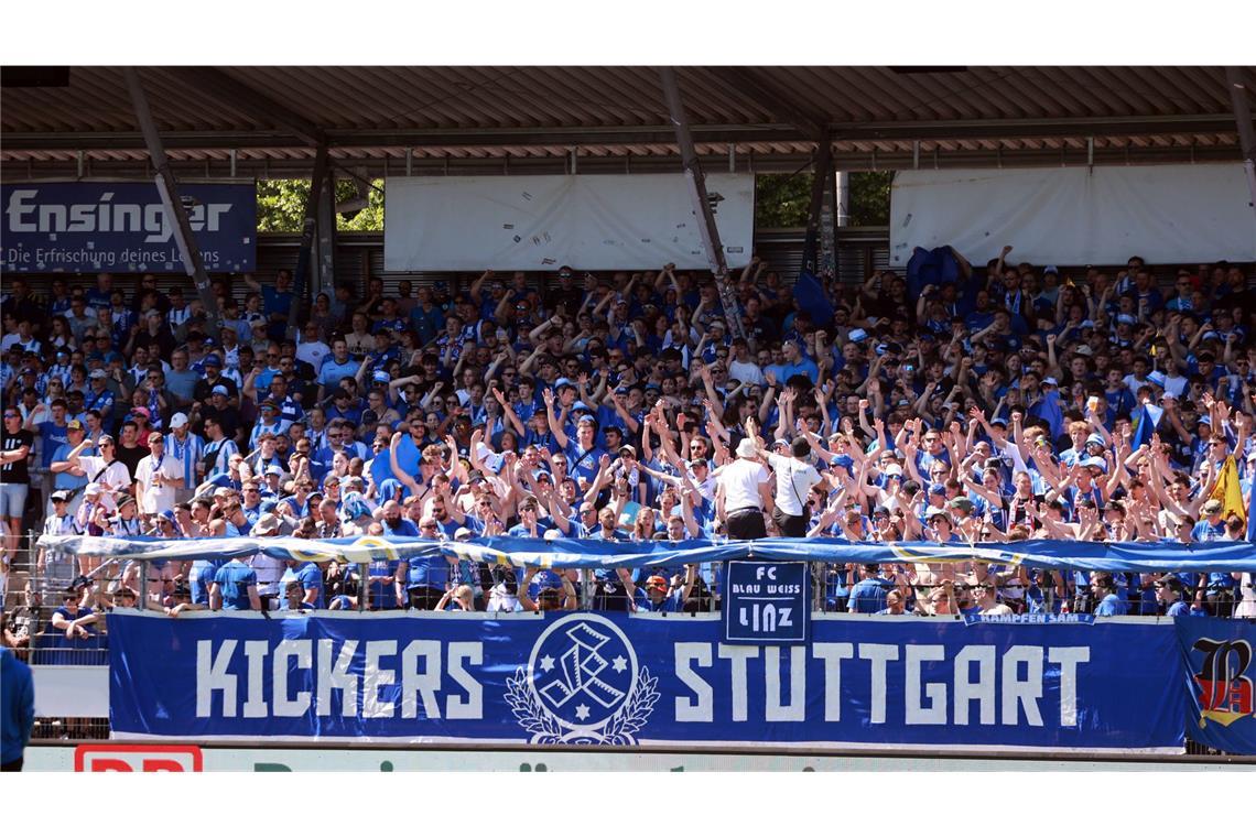 Aus der  Pokaltraum für die Stuttgarter Kickers – Großaspach  holt Double