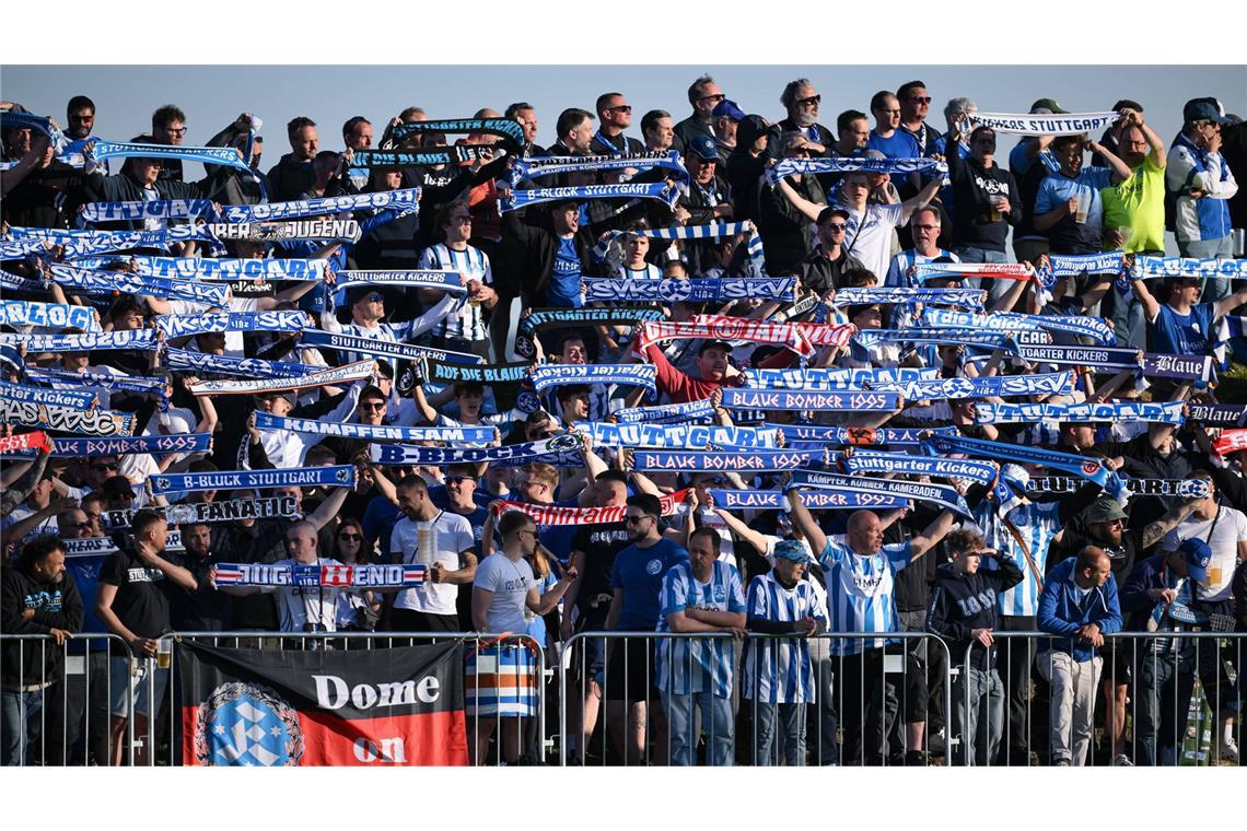 Viererpack in Holzhausen – Marlon Faß schießt die Blauen ins Endspiel