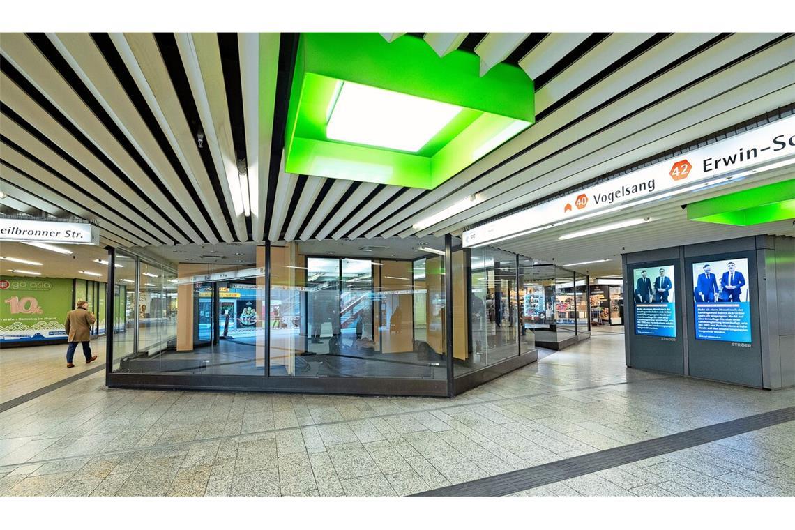 Die Klett-Passage soll  attraktiver gemacht werden. Die Räume der ehemaligen BW-Bank-Filiale, die leer stehen, verschwinden allerdings gänzlich.