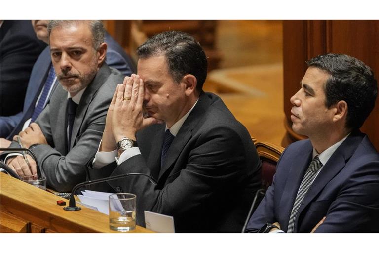 Die konservative Minderheitsregierung Portugals ist nach nur einem knappen Jahr im Amt gestürzt.