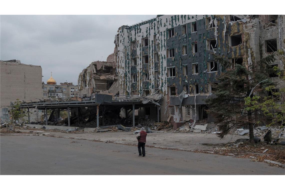 Institut: Ukraine setzt Marschflugkörper gegen Russland ein Die Kriegsschäden sind schon jetzt gewaltig - und weiterhin rücken russische Truppen gegen Pokrowsk vor. (Archivbild)