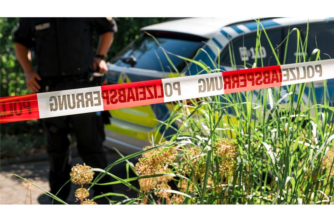 Die Kriminalpolizei sicherte am Tatort Spuren.