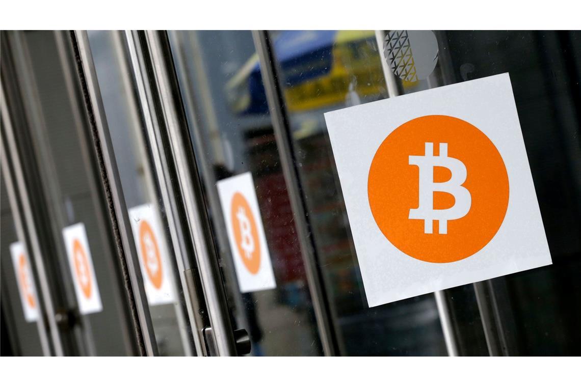 Bitcoin über 90.000 US-Dollar Die Kryptowährung Bitcoin ist über 88.000 Dollar gestiegen (Symbolbild)