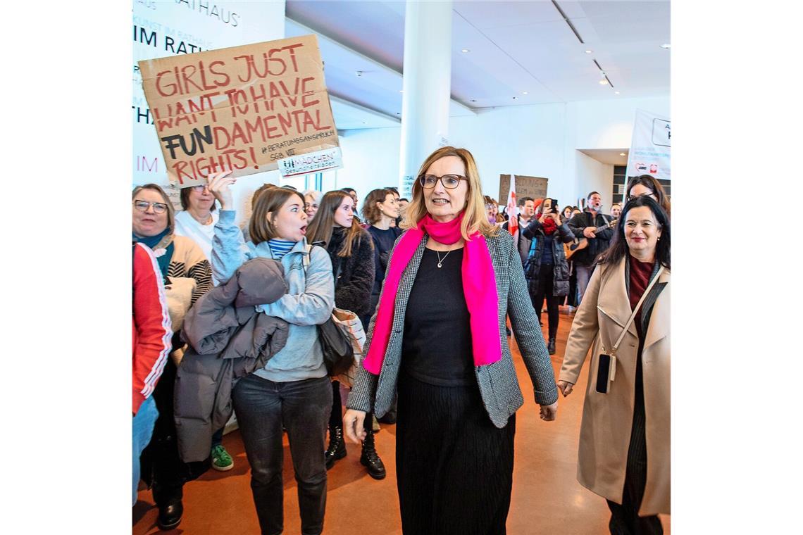 Die Kürzungen auch in ihrem Referat bringen für Isabel Fezer unruhige Zeiten.