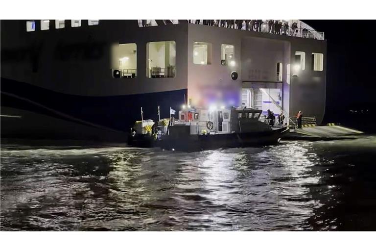 Die Küstenwache ist im Einsatz.