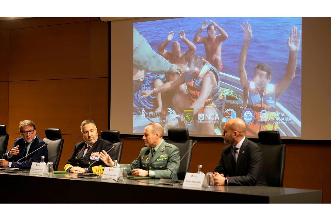 U-Boot mit fast 7 Tonnen Kokain vor Azoren aufgebracht Die Ladung war für den europäischen Markt bestimmt.
