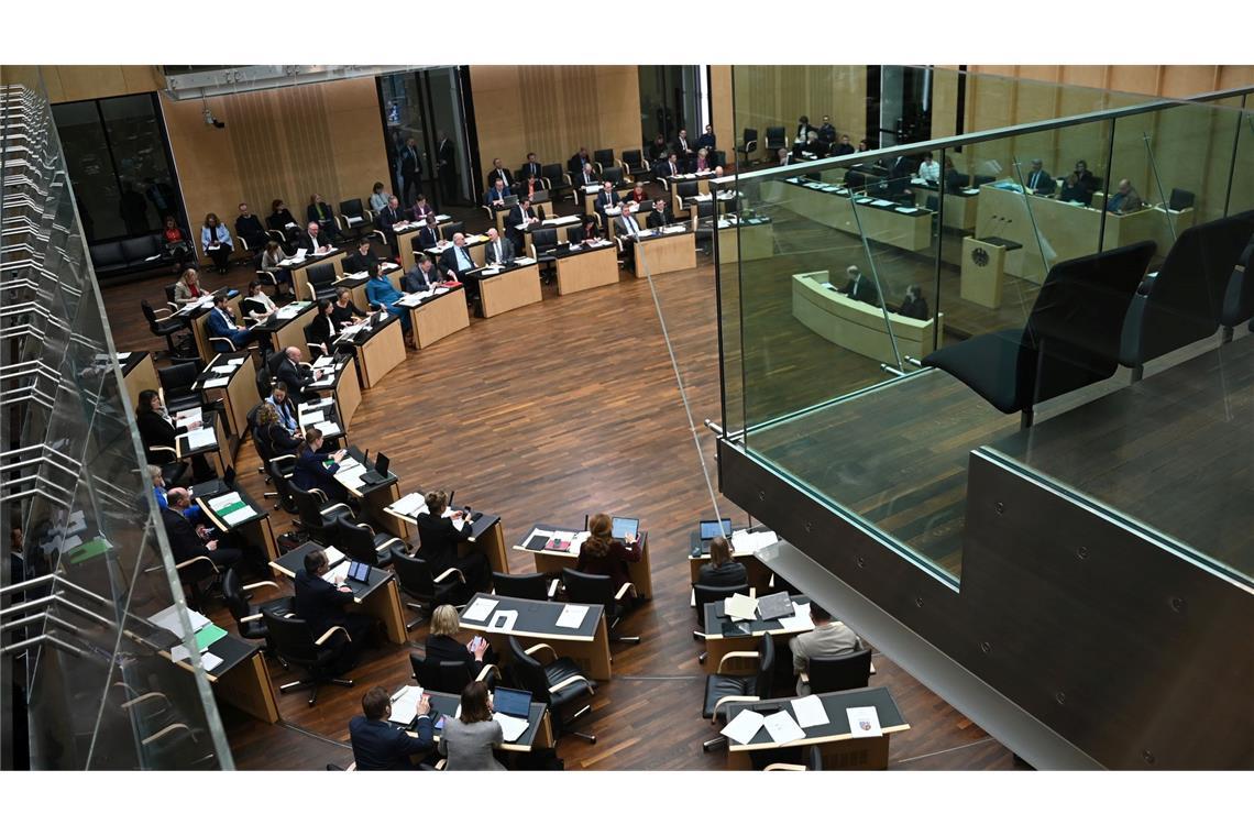 ADAC warnt ab 2027 vor stark steigenden Spritpreisen Die Länderkammer billigt die Reform.