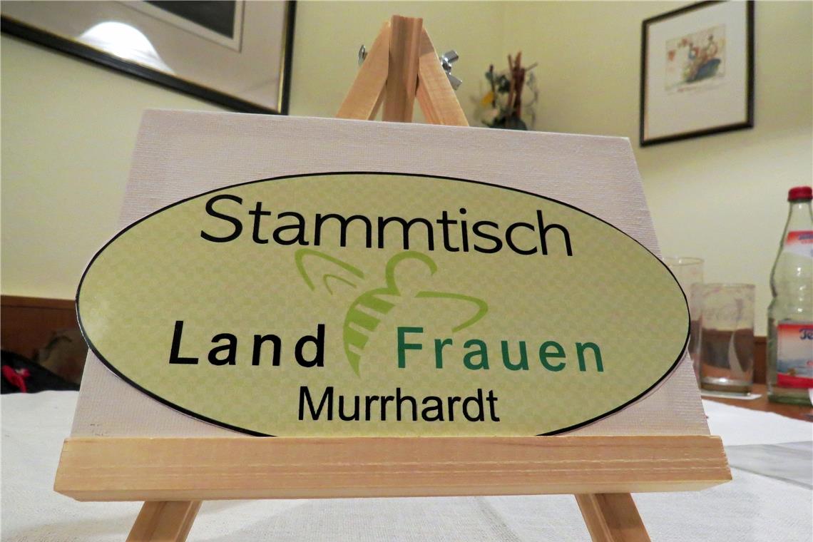 Landfrauen verorten sich immer wieder neu Die Landfrauen laden ab sofort regelmäßig zum lockeren, geselligen Austausch bei ihrem Stammtisch ein. Foto: Christine Schick